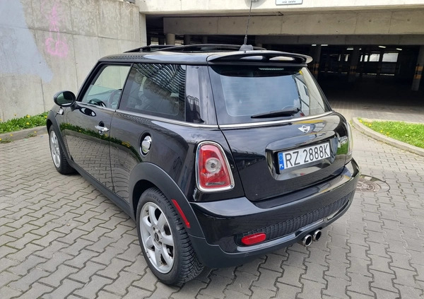 MINI Cooper S cena 32900 przebieg: 104000, rok produkcji 2010 z Rzeszów małe 67